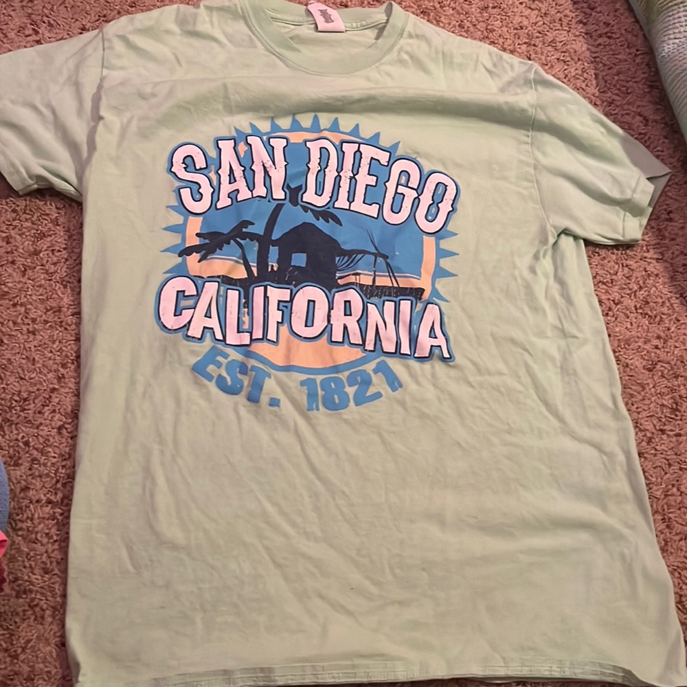womens san diego california t shirt size medium